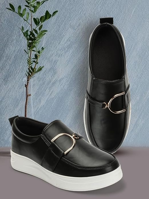 Black women’s heeled loafers for office and daily wear